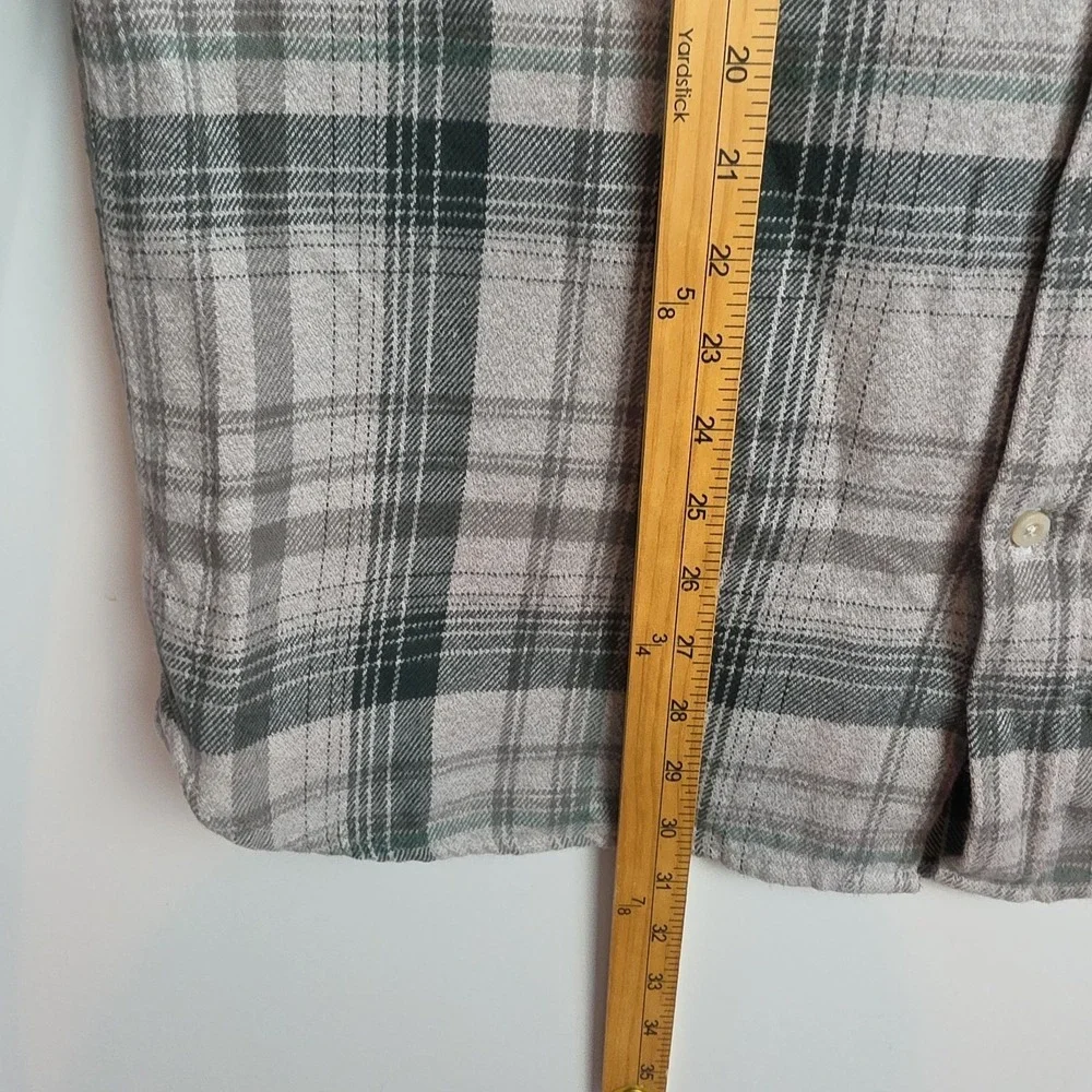 The North‎ Face Button-Up Flannel Shirt Men's L Tan/Green Plaid Long Sleeves